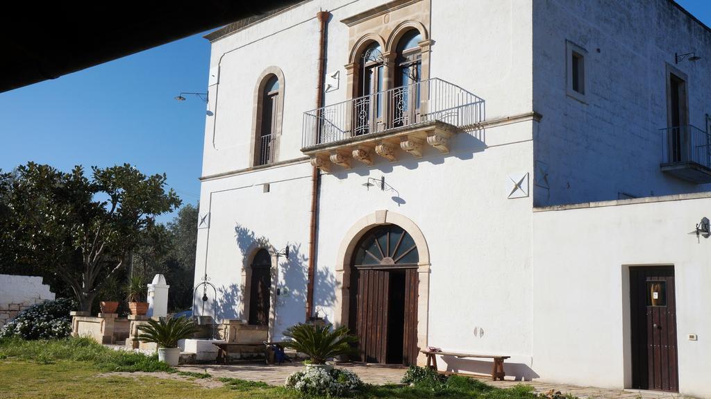 Гостьовий будинок Antica Masseria Carparelli Остуні Екстер'єр фото