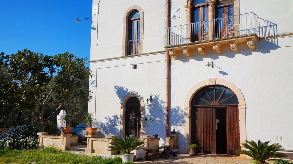 Гостьовий будинок Antica Masseria Carparelli Остуні Екстер'єр фото